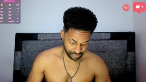 Snapshot of bbcblackhot33 chatting on 10-22-25, 03:40 john online show from 10-22-25, 03:40