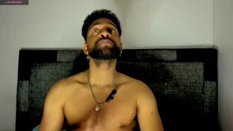 Snapshot of bbcblackhot33 chatting on 11-10-25, 04:00 john online show from 11-10-25, 04:00