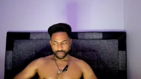 Snapshot of bbcblackhot33 chatting on 11-12-25, 04:35 john online show from 11-12-25, 04:35