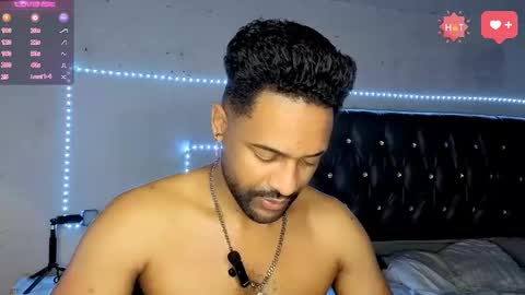 Snapshot of bbcblackhot33 chatting on 12-01-25, 03:44 john online show from 12-01-25, 03:44