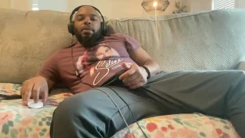 Snapshot of bbcfun44 chatting on 01-17-25, 03:00 Zaddy online show from 01-17-25, 03:00