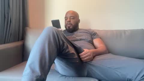 Snapshot of bbcfun44 chatting on 09-22-25, 07:21 Zaddy online show from 09-22-25, 07:21