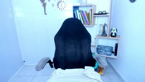 Charlote online show from 05-09-26, 12:21