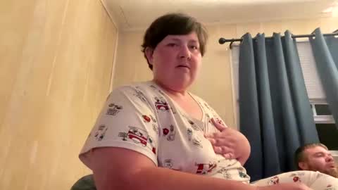 Snapshot of bbwbessie chatting on 09-23-25, 04:48 bbwbessie online show from 09-23-25, 04:48