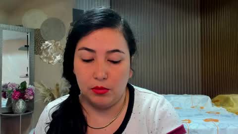 Snapshot of bbwluxurymuse chatting on 05-07-26, 11:15 bbwluxurymuse online show from 05-07-26, 11:15