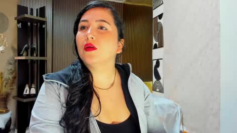 Snapshot of bbwluxurymuse chatting on 05-15-26, 11:06 bbwluxurymuse online show from 05-15-26, 11:06