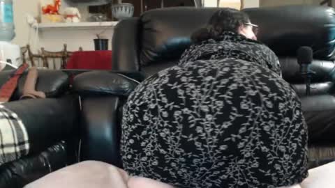 Julie online show from 03-11-26, 04:13