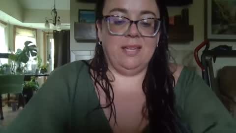 Snapshot of bbwsophiecooks chatting on 07-12-26, 01:24 Sophie BBW online show from 07-12-26, 01:24