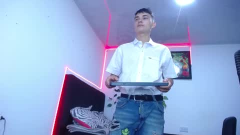 Snapshot of bby_liamm chatting on 02-04-25, 11:27 bby liamm online show from 02-04-25, 11:27