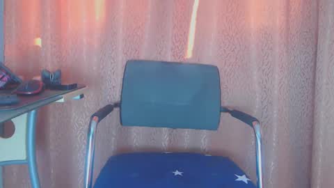 Snapshot of bbyboobs chatting on 01-28-25, 10:23 Abigail online show from 01-28-25, 10:23