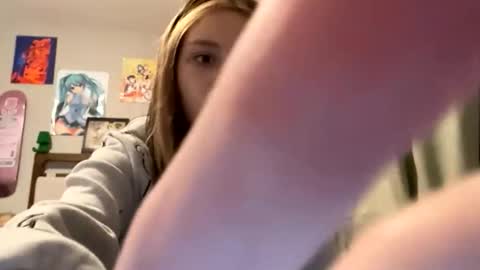 Snapshot of bbycris03 chatting on 10-20-25, 02:34 bbychrisdaboss online show from 10-20-25, 02:34