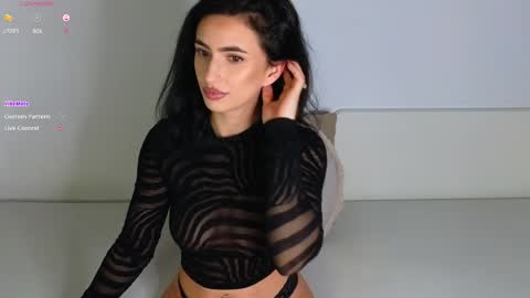 Snapshot of bbykristy chatting on 01-11-25, 05:20 Kristy online show from 01-11-25, 05:20