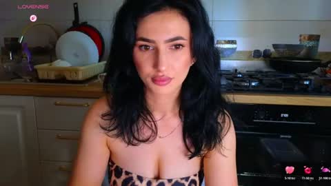 Snapshot of bbykristy chatting on 07-25-26, 04:10 Kristy online show from 07-25-26, 04:10