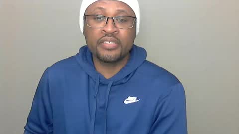 Snapshot of bd37 chatting on 02-22-25, 08:40 Just call me BD online show from 02-22-25, 08:40