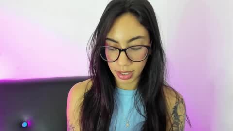 daniela villamizar online show from 12-14-24, 05:14