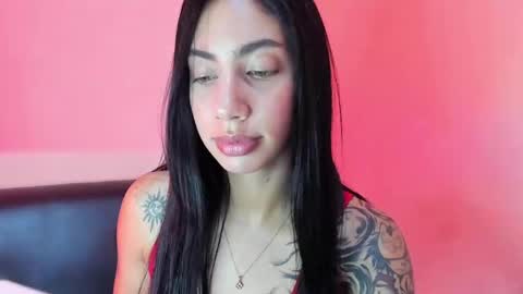 daniela villamizar online show from 01-17-25, 01:56