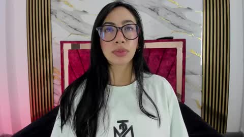 daniela villamizar online show from 10-20-25, 01:33