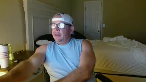 bdon1977 online show from 10-05-25, 03:27