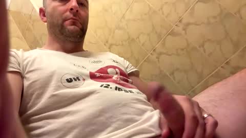 Snapshot of bdrvmark21 chatting on 12-14-25, 09:36 bdrvmark21 online show from 12-14-25, 09:36