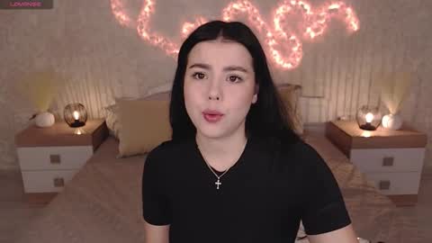 Snapshot of be1l_a chatting on 02-17-26, 06:58 Bella online show from 02-17-26, 06:58