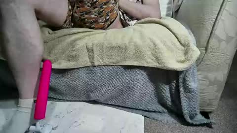 Snapshot of be4your_desire chatting on 12-12-24, 11:07 mikiforfun online show from 12-12-24, 11:07