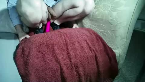 Snapshot of be4your_desire chatting on 01-21-25, 02:33 mikiforfun online show from 01-21-25, 02:33