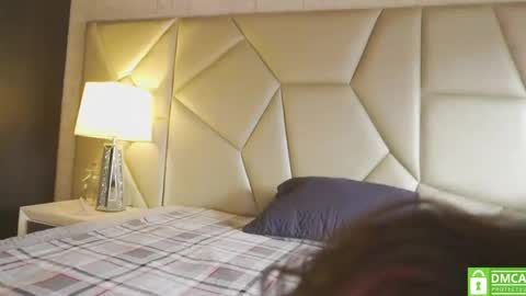 Helena  Evan online show from 05-12-26, 11:51