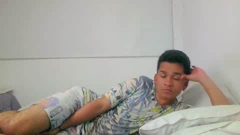 Sara  Juan online show from 12-13-24, 03:38