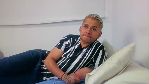 Sara  Juan online show from 12-23-24, 11:06