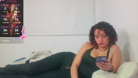 Sara  Juan online show from 01-10-25, 02:25