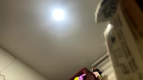 Sara  Juan online show from 10-21-25, 01:17