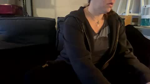 Snapshot of beachymilf chatting on 03-02-25, 01:49 BeachyMILF online show from 03-02-25, 01:49