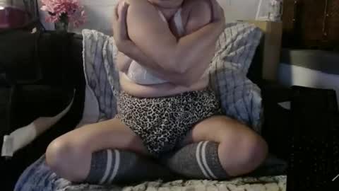 BeachyMILF online show from 05-06-26, 04:45