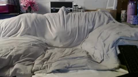 BeachyMILF online show from 06-16-26, 04:53