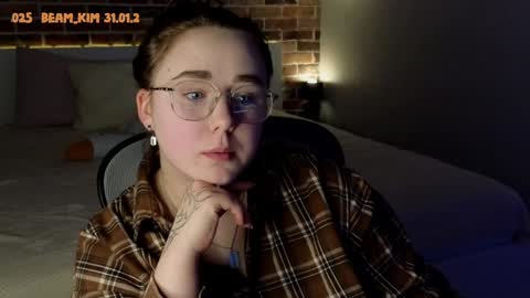 kim3 INDEPENDENT MODEL online show from 02-04-25, 10:24