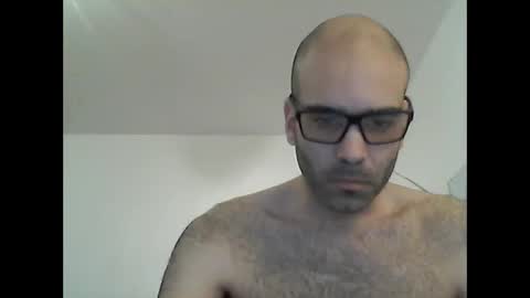 bear14250949 online show from 02-07-26, 09:24