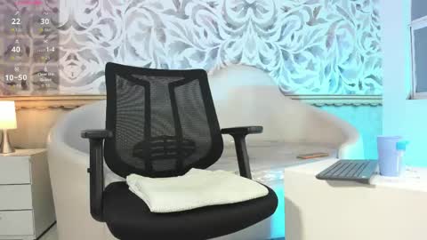 bear_mao_ online show from 05-19-26, 11:27