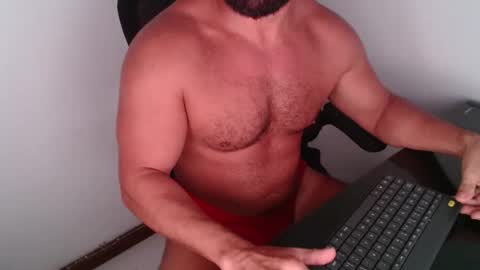 Snapshot of beard_top_guy chatting on 03-11-26, 02:56 Beard Guy online show from 03-11-26, 02:56