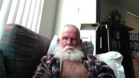 Snapshot of beardbushy chatting on 05-03-26, 03:40 beardbushy online show from 05-03-26, 03:40