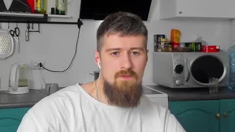 Zeus online show from 03-01-25, 08:42