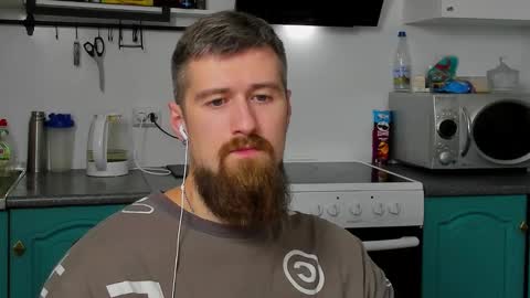 Zeus online show from 10-06-25, 01:14