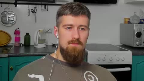 Zeus online show from 11-12-25, 01:28