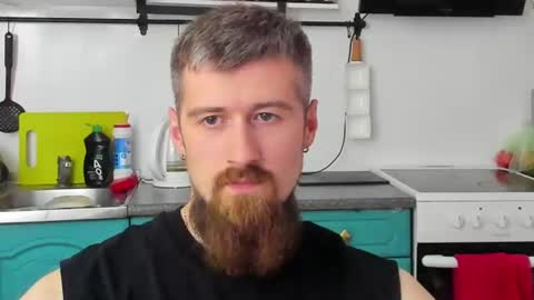 Snapshot of bearded_legend chatting on 08-07-26, 01:57 Zeus online show from 08-07-26, 01:57