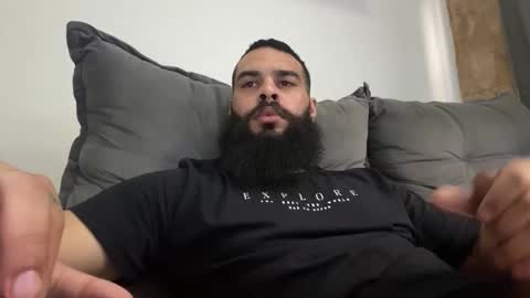 Snapshot of beardmax chatting on 03-24-26, 01:16 Min online show from 03-24-26, 01:16