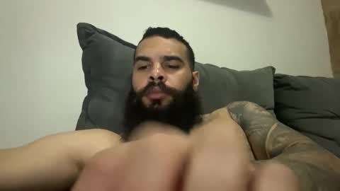 Snapshot of beardmax chatting on 03-27-26, 12:49 Min online show from 03-27-26, 12:49