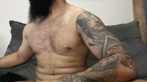 Snapshot of beardmax chatting on 03-27-26, 08:26 Min online show from 03-27-26, 08:26