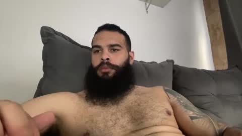 Snapshot of beardmax chatting on 04-04-26, 11:51 Min online show from 04-04-26, 11:51