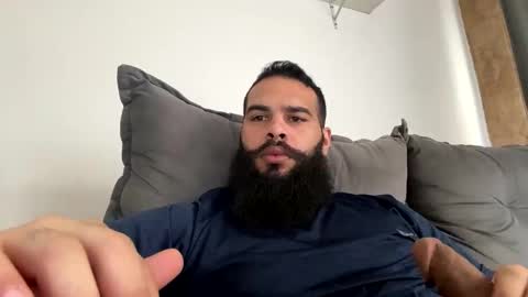 Snapshot of beardmax chatting on 04-07-26, 02:06 Min online show from 04-07-26, 02:06