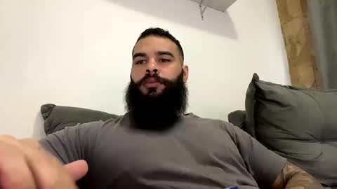 Snapshot of beardmax chatting on 04-11-26, 10:08 Min online show from 04-11-26, 10:08