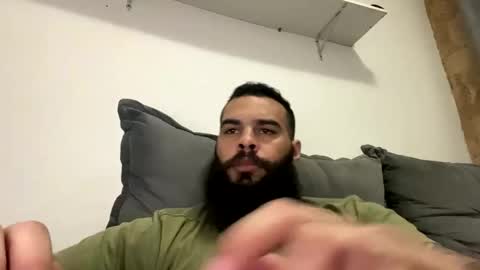 Snapshot of beardmax chatting on 04-19-26, 12:00 Min online show from 04-19-26, 12:00